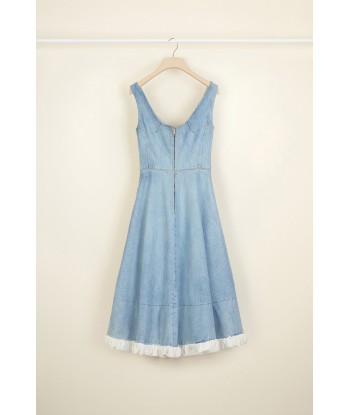 Denim midi dress Voir les baskets