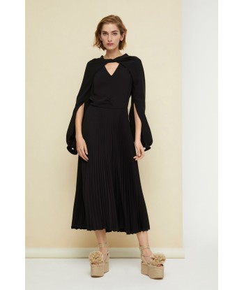 Twisted neckline pleated midi dress Dans la société mordern